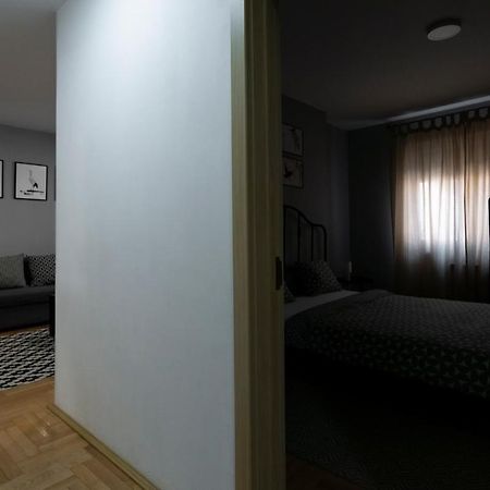 Central Fenix Apartment - Free Private Parking-Fast Wi-Fi Nowy Sad Zewnętrze zdjęcie