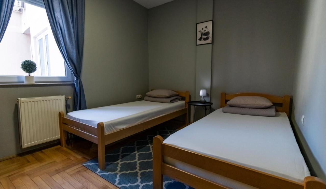 Central Fenix Apartment - Free Private Parking-Fast Wi-Fi Nowy Sad Zewnętrze zdjęcie